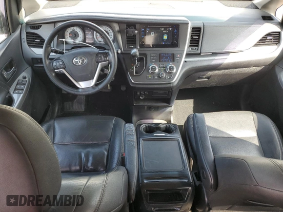 2015 Toyota Sienna SE with VIN 5TDXK3DC7FS601720, listed as a Copart auction lot 59959325 with 262,419 mi miles and Salvage title. Bid and sale history available at DreamBid. Image 8.