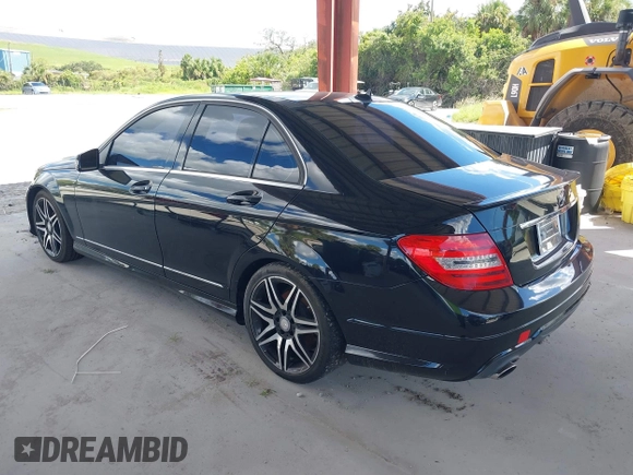 2013 Mercedes-Benz C-Class C 250 Sport with VIN WDDGF4HB8DA798585, listed as a IAAI auction lot 40421628 with 121,343 mi miles. Bid and sale history available at carsss.com. Image 3.