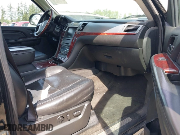 2007 Cadillac Escalade z VIN 1GYFK63847R389654, wystawiony jako IAAI lot #42137858 z przebiegiem 173 561 mil mil oraz . Historia ofert i sprzedaży dostępna na DreamBid. Obrazek 5.