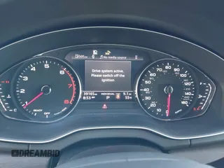 2022 Audi Q5 S line Premium z VIN WA1GAAFY0N2140330, wystawiony jako IAAI lot #41756318 z przebiegiem 39 165 mil mil oraz . Historia ofert i sprzedaży dostępna na DreamBid. Obrazek 7.
