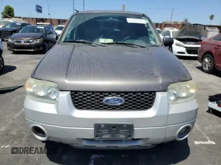 2005 Ford Escape Hybrid with VIN 1FMCU95H35KC95221, listed as a Copart auction lot 67789924 with 169,260 mi miles and Clean Title. Bid and sale history available at carsss.com. Image 5.
