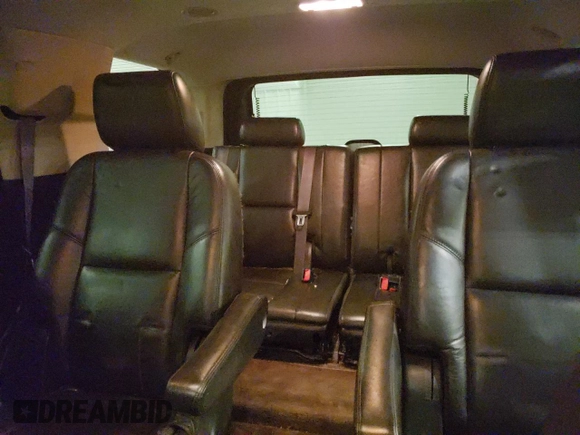 2011 Cadillac Escalade Premium z VIN 1GYS4CEFXBR143221, wystawiony jako Copart lot #48362355 z przebiegiem 189 005 mil mil oraz Szkody całkowita. Historia ofert i sprzedaży dostępna na DreamBid. Obrazek 10.