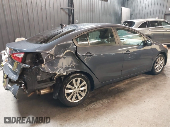 2015 Kia Forte LX with VIN KNAFX4A65F5334212, listed as a IAAI auction lot 42129391 with 150,864 mi miles. Bid and sale history available at carsss.com. Image 6.
