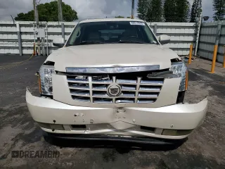 2008 Cadillac Escalade z VIN 1GYEC63868R184475, wystawiony jako Copart lot #60512555 z przebiegiem 202 720 mil mil oraz Szkoda całkowita • Salvage title. Historia ofert i sprzedaży dostępna na DreamBid. Obrazek 5.