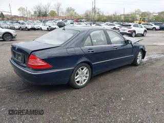 2006 Mercedes-Benz S-Class 3.7L with VIN WDBNF67J36A484169, listed as a IAAI auction lot 42021582 with 138,406 mi miles. Bid and sale history available at carsss.com. Image 4.
