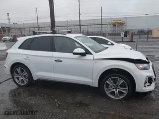 2025 Audi Q5 S line Premium with VIN WA1GAAFY2S2029189, listed as a IAAI auction lot 41576981 with 1,595 mi miles. Bid and sale history available at carsss.com. Image 13.