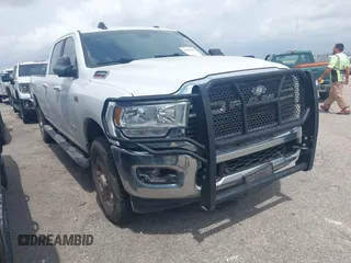 2019 Ram 2500 Big Horn with VIN 3C6UR5JJ6KG598077, listed as a IAAI auction lot 41852866 with 139,291 mi miles. Bid and sale history available at carsss.com. Image 1.