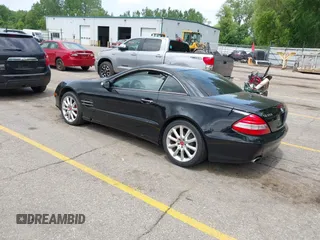 2007 Mercedes-Benz SL 550 with VIN WDBSK71F57F121921, listed as a IAAI auction lot 42537737 with 101,435 mi miles and . Bid and sale history available at DreamBid. Image 3.