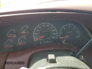 1998 Ford F-150 z VIN 1FTZF17W1WNA59477, wystawiony jako Copart lot #55849255 z przebiegiem 107 471 mil mil oraz Szkoda całkowita • Salvage title. Historia ofert i sprzedaży dostępna na DreamBid. Obrazek 9.
