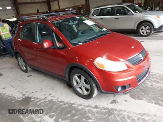 2008 Suzuki SX4 z VIN JS2YB417885102795, wystawiony jako IAAI lot #42252630 z przebiegiem 165 953 mil mil oraz . Historia ofert i sprzedaży dostępna na DreamBid. Obrazek 1.