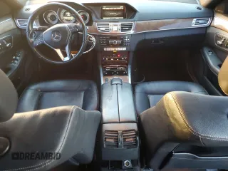 2014 Mercedes-Benz E 350 Luxury с VIN WDDHF8JB2EA982041, выставлен на аукционе Copart как лот 77882984 с пробегом 180 816 миль миль и На запчасти • Non repairable. История ставок и продаж доступна на DreamBid. Изображение 8.