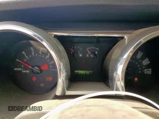 2008 Ford Mustang Deluxe with VIN 1ZVHT80N785128137, listed as a Copart auction lot 60231225 with 174,214 mi miles and Salvage title. Bid and sale history available at DreamBid. Image 9.