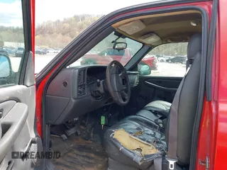 2006 GMC Sierra 1500 Work Truck z VIN 1GTEK14X66Z252952, wystawiony jako IAAI lot #42054412 z przebiegiem 189 194 mil mil oraz . Historia ofert i sprzedaży dostępna na DreamBid. Obrazek 5.