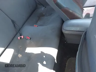 2001 Toyota Celica GT z VIN JTDDR32T310102622, wystawiony jako IAAI lot #42039714 z przebiegiem 194 881 mil mil oraz . Historia ofert i sprzedaży dostępna na DreamBid. Obrazek 8.