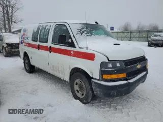 2020 Chevrolet Express Cargo Van with VIN 1GCWGAFG3L1259676, listed as a Copart auction lot 43748395 with 156,622 mi miles and Salvage Title. Bid and sale history available at carsss.com. Image 4.