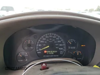 2001 GMC Safari Cargo with VIN 1GTDM19W71B510158, listed as a Copart auction lot 87296804 with 214,236 mi miles and Salvage Title. Bid and sale history available at carsss.com. Image 9.