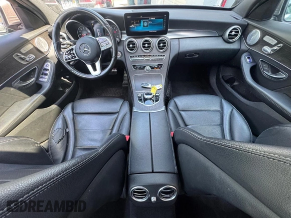 2020 Mercedes-Benz C 300 z VIN 55SWF8EB0LU328511, wystawiony jako Copart lot #63152805 z przebiegiem 92 013 mil mil oraz Czysty tytuł • Clean title. Historia ofert i sprzedaży dostępna na DreamBid. Obrazek 9.
