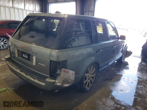 2007 Land Rover Range Rover SC z VIN SALMF13447A247281, wystawiony jako Copart lot #88416335 z przebiegiem Nie podano mil oraz Szkoda całkowita • Salvage title. Historia ofert i sprzedaży dostępna na DreamBid. Obrazek 3.