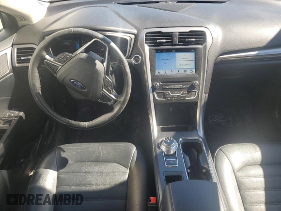2017 Ford Fusion SE with VIN 3FA6P0H92HR172749, listed as a Copart auction lot 55575595 with 132,767 mi miles and Salvage Title. Bid and sale history available at DreamBid. Image 8.