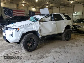 2020 Toyota 4Runner SR5 z VIN JTEBU5JR1L5827368, wystawiony jako Copart lot #87256634 z przebiegiem 98 560 mil mil oraz Szkoda całkowita • Salvage title. Historia ofert i sprzedaży dostępna na DreamBid. Obrazek 1.