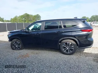 2023 Toyota Highlander L with VIN 5TDKDRAHXPS511843, listed as a IAAI auction lot 42497942 with 41,554 mi miles and . Bid and sale history available at DreamBid. Image 15.