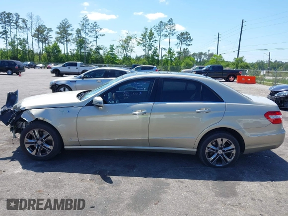 2010 Mercedes-Benz E 350 Luxury z VIN WDDHF5GB9AA048636, wystawiony jako IAAI lot #42151413 z przebiegiem 174 727 mil mil oraz . Historia ofert i sprzedaży dostępna na DreamBid. Obrazek 14.