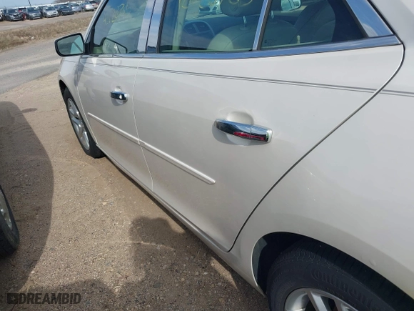 2013 Chevrolet Malibu ECO with VIN 1G11F5SR7DF149304, listed as a IAAI auction lot 42028765 with 224,628 mi miles. Bid and sale history available at carsss.com. Image 6.