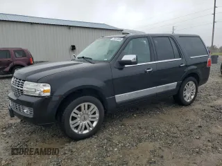 2013 Lincoln Navigator z VIN 5LMJJ2H57DEL00066, wystawiony jako Copart lot #79312534 z przebiegiem 107 247 mil mil oraz Szkoda całkowita • Salvage title. Historia ofert i sprzedaży dostępna na DreamBid. Obrazek 1.