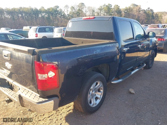 2007 Chevrolet Silverado 1500 LT w/1LT with VIN 3GCEC13J27G501078, listed as a IAAI auction lot 41660302 with 203,791 mi miles. Bid and sale history available at carsss.com. Image 4.