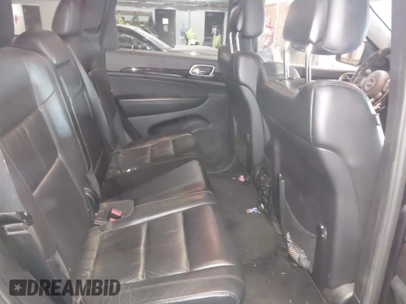 2013 Jeep Grand Cherokee Laredo with VIN 1C4RJFAG9DC583269, listed as a IAAI auction lot 41241085 with 147,995 mi miles. Bid and sale history available at carsss.com. Image 8.