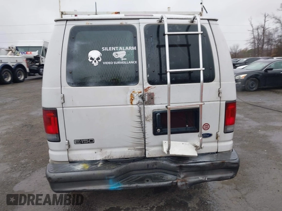 2004 Ford Econoline Cargo with VIN 1FTRE14W44HB53758, listed as a IAAI auction lot 40926124 with 139,104 mi miles. Bid and sale history available at carsss.com. Image 15.