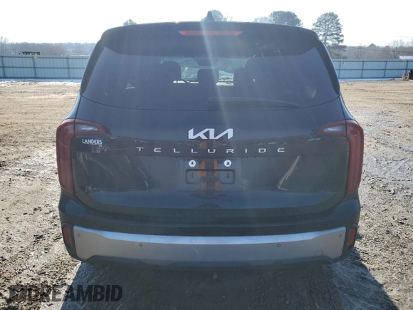 2023 Kia Telluride LX with VIN 5XYP24GC6PG376903, listed as a Copart auction lot 88471645 with 36,922 mi miles and Salvage title. Bid and sale history available at DreamBid. Image 6.