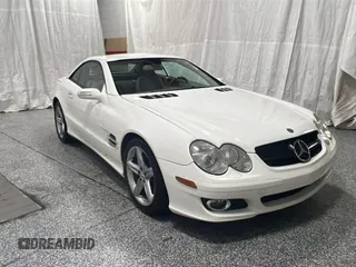 2007 Mercedes-Benz SL 550 z VIN WDBSK71FX7F129349, wystawiony jako Copart lot #60161885 z przebiegiem 108 178 mil mil oraz Czysty tytuł • Clean title. Historia ofert i sprzedaży dostępna na DreamBid. Obrazek 1.