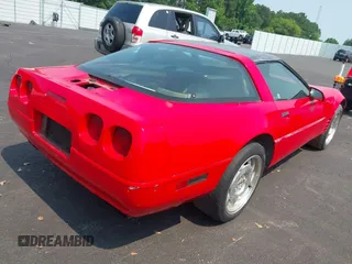 1994 Chevrolet Corvette z VIN 1G1YY22P6R5111291, wystawiony jako IAAI lot #42379116 z przebiegiem Nie podano mil oraz . Historia ofert i sprzedaży dostępna na DreamBid. Obrazek 4.