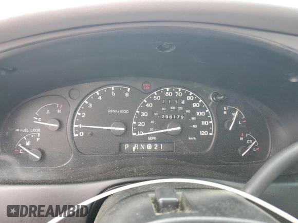2000 Ford Explorer XLT with VIN 1FMZU83P2YZC66819, listed as a Copart auction lot 59684405 with 298,179 mi miles and Salvage title. Bid and sale history available at DreamBid. Image 9.