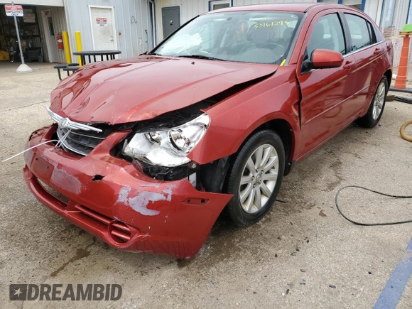 2010 Chrysler Sebring Limited z VIN 1C3CC5FD4AN194780, wystawiony jako Copart lot #53161295 z przebiegiem 139 974 mil mil oraz Szkody całkowita. Historia ofert i sprzedaży dostępna na DreamBid. Obrazek 1.