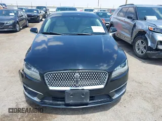 2017 Lincoln MKZ Premiere z VIN 3LN6L5A95HR648064, wystawiony jako IAAI lot #42115558 z przebiegiem 86 701 mil mil oraz . Historia ofert i sprzedaży dostępna na DreamBid. Obrazek 12.