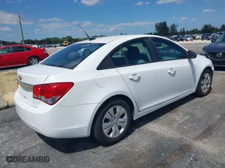 2014 Chevrolet Cruze LS with VIN 1G1PA5SH9E7178783, listed as a IAAI auction lot 42051940 with 96,587 mi miles. Bid and sale history available at carsss.com. Image 4.
