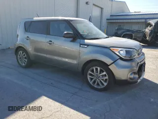 2017 Kia Soul + with VIN KNDJP3A53H7410208, listed as a Copart auction lot 47762565 with 149,330 mi miles and Salvage Title. Bid and sale history available at carsss.com. Image 4.