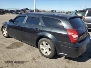 2005 Dodge Magnum SE z VIN 2D4FV48V55H533891, wystawiony jako Copart lot #74751644 z przebiegiem 287 869 mil mil oraz Szkoda całkowita • Salvage title. Historia ofert i sprzedaży dostępna na DreamBid. Obrazek 2.