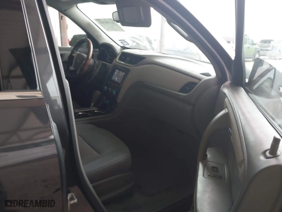 2015 Chevrolet Traverse LT with VIN 1GNKRGKD7FJ318232, listed as a IAAI auction lot 41590749 with 77,291 mi miles. Bid and sale history available at carsss.com. Image 5.