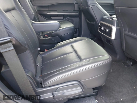 2022 Ford Expedition XLT with VIN 1FMJU1HT0NEA56894, listed as a IAAI auction lot 41450620 with 23,695 mi miles. Bid and sale history available at carsss.com. Image 8.