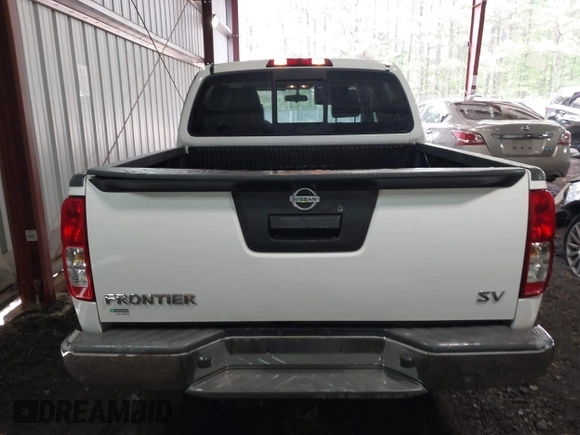 2017 Nissan Frontier SV z VIN 1N6AD0ER1HN709628, wystawiony jako IAAI lot #42076742 z przebiegiem 189 259 mil mil oraz . Historia ofert i sprzedaży dostępna na DreamBid. Obrazek 16.