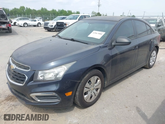 2015 Chevrolet Cruze LS z VIN 1G1PA5SH8F7164276, wystawiony jako IAAI lot #42067080 z przebiegiem 150 369 mil mil oraz . Historia ofert i sprzedaży dostępna na DreamBid. Obrazek 14.