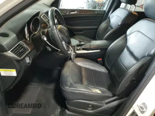 2012 Mercedes-Benz M 350 z VIN 4JGDA5HBXCA013141, wystawiony jako Copart lot #57474815 z przebiegiem 130 060 mil mil oraz Szkody całkowita. Historia ofert i sprzedaży dostępna na DreamBid. Obrazek 7.