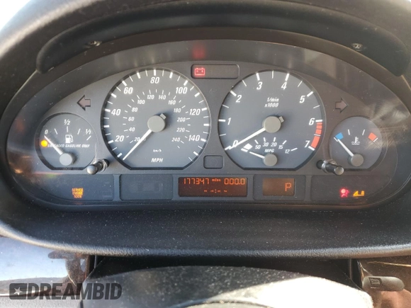 2003 BMW 3 Series 325Ci with VIN WBABS33453PG91735, listed as a Copart auction lot 83190274 with 177,347 mi miles and Salvage Title. Bid and sale history available at carsss.com. Image 9.
