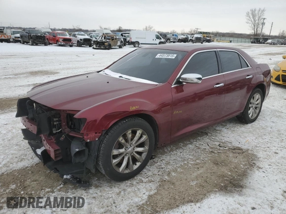 2019 Chrysler 300 Limited with VIN 2C3CCAKG1KH566434, listed as a Copart auction lot 44573815 with 123,552 mi miles and Salvage Title. Bid and sale history available at carsss.com. Image 1.
