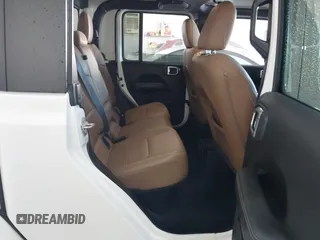 2020 Jeep Gladiator Overland with VIN 1C6HJTFG7LL139896, listed as a IAAI auction lot 41347570 with 98,484 mi miles and . Bid and sale history available at DreamBid. Image 8.