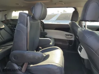 2023 Kia Carnival SX Prestige with VIN KNDNE5H30P6296857, listed as a Copart auction lot 83479964 with 31,235 mi miles and Salvage Title. Bid and sale history available at carsss.com. Image 11.
