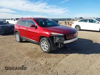 2017 Jeep Cherokee Latitude with VIN 1C4PJMCB2HW512173, listed as a IAAI auction lot 41516781 with 122,318 mi miles. Bid and sale history available at carsss.com. Image 1.